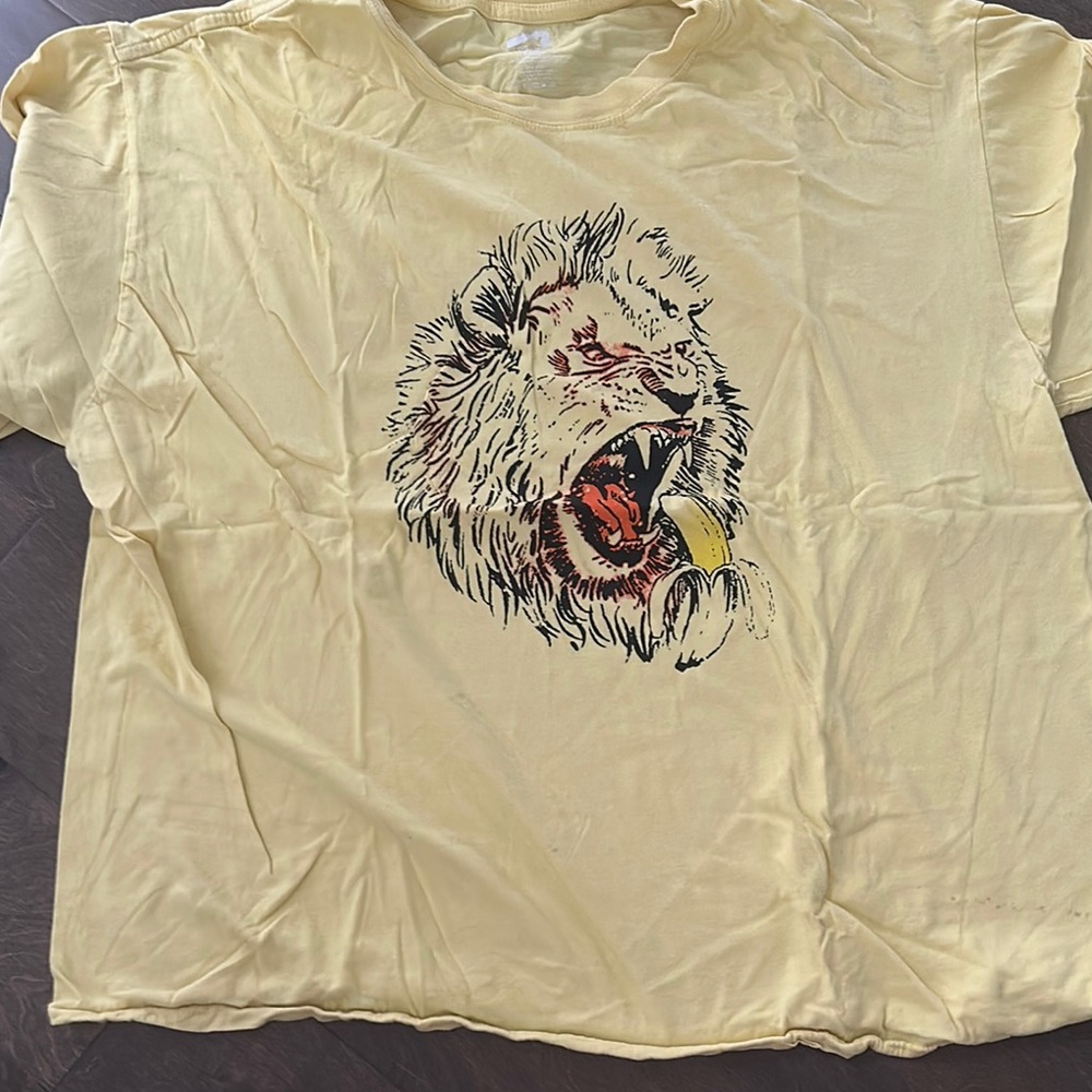 Men's Yellow Graphic T-Shirt
